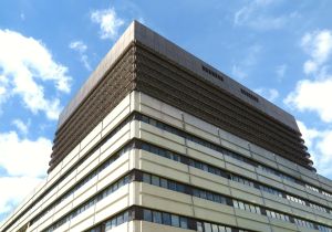 Roter Bettenturm schrÑg 1